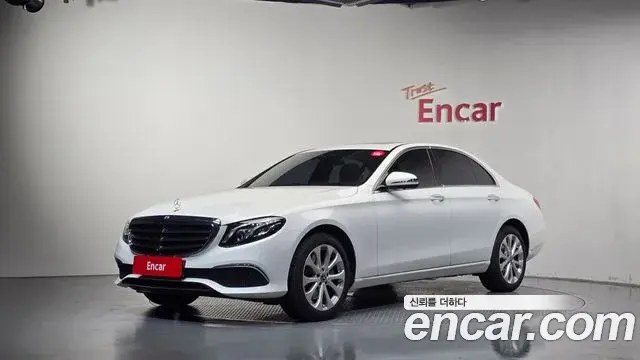 Mercedes-Benz E-Class E300 4MATIC Exclusive 2019