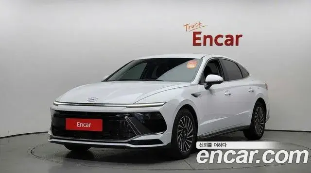 Hyundai Sonata Premium 2024