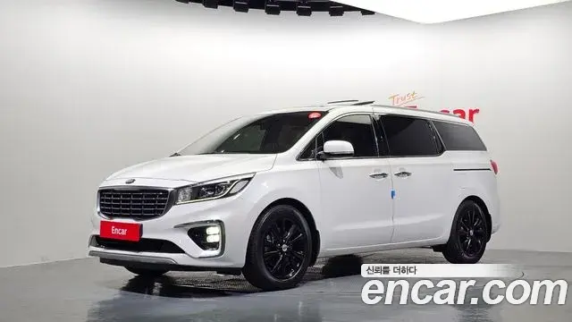 Kia Carnival 9-Seater Prstige 2019