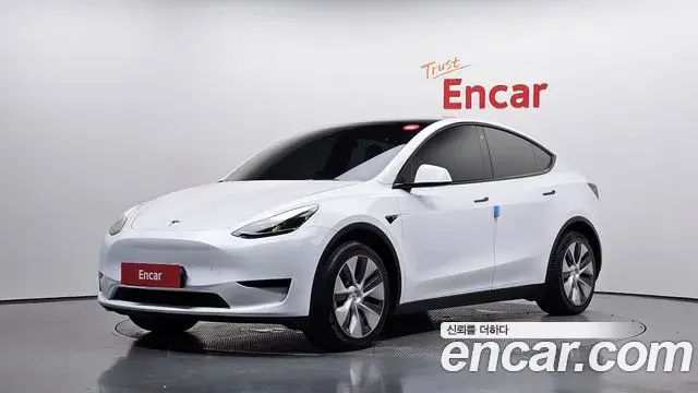Tesla Model Y RWD 2024