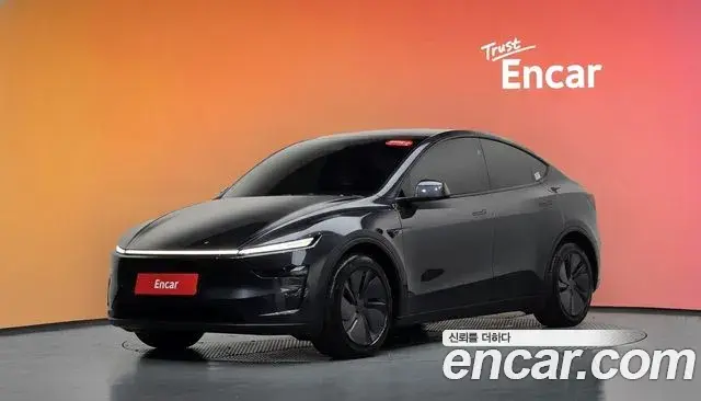 Tesla Model Y RWD 2025