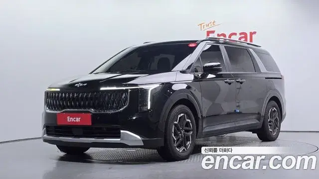 Kia Carnival Diesel 9-Seater Prestige 2024