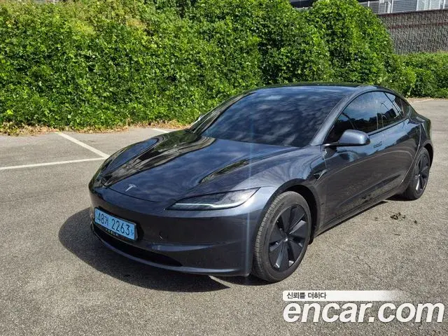 Tesla Model 3 RWD 2025