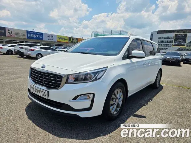 Kia Carnival 11-Seater Deluxe 2020