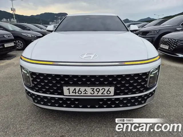 Hyundai Grandeur Premium 2023