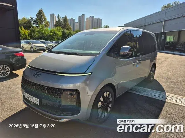 Hyundai Staria 4WD Lounge 9-Seater Inspiration 2025