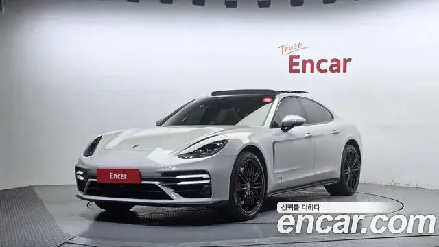 Porsche Panamera 4.0 GTS 2021