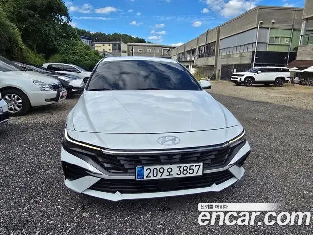 Hyundai AVANTE 1.6 Inspiration 2024