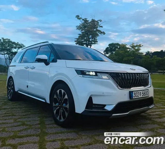 Kia Carnival Diesel 9-Seater Signature 2020