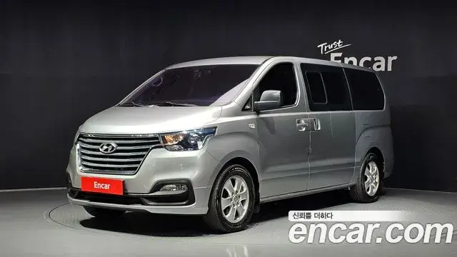 Hyundai Starex Wagon 12-Seater Smart 2019