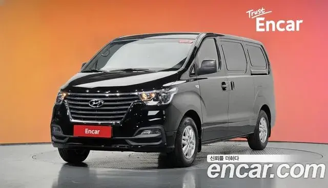 Hyundai Starex Van 3-Seater Smart 2020