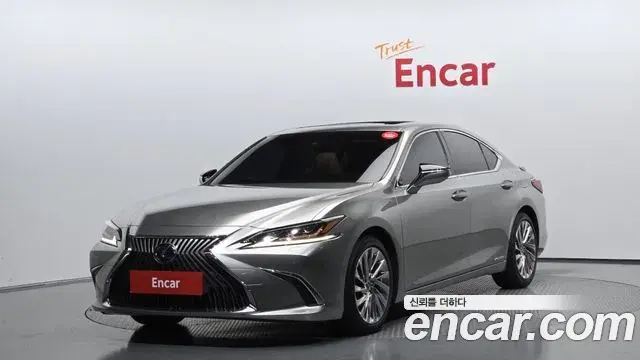 Lexus ES Executive 2021