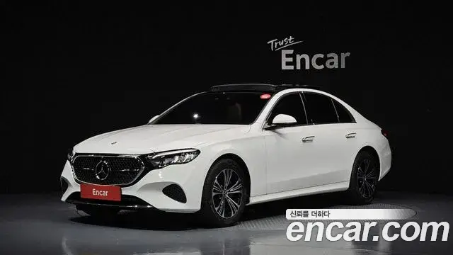 Mercedes-Benz E-Class E200 Avantgarde 2025