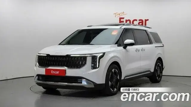 Kia Carnival HEV 9seater Signature 2024