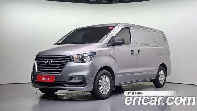 Hyundai Starex Van 3-Seater Smart 2021