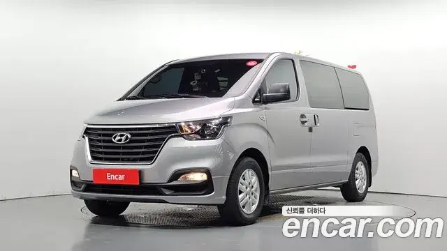 Hyundai Starex Van 3-Seater Smart 2021