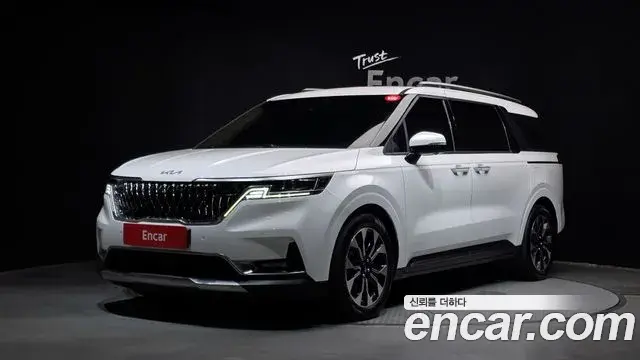Kia Carnival Gasoline 7-Seater Signature 2022