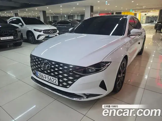 Hyundai Grandeur 2.5 Le Blanc 2022