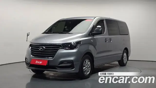 Hyundai Starex Van 3-Seater Smart 2021