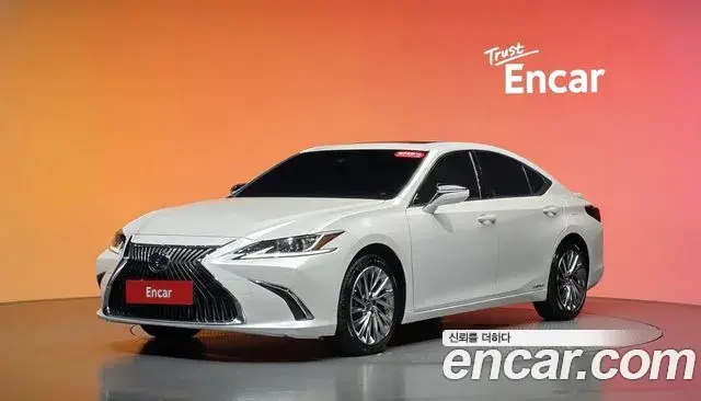 Lexus ES Luxury Plus 2021