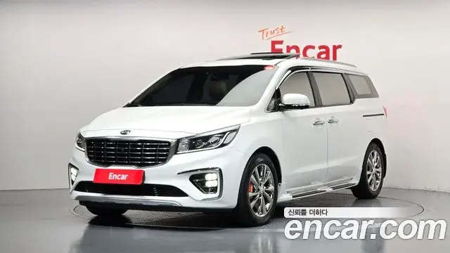 Kia Carnival 7-Seater Limousine President 2019