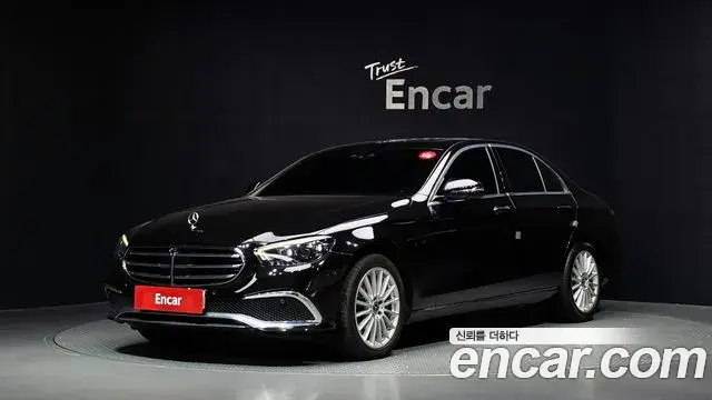 Mercedes-Benz E-Class E220d 4MATIC Exclusive 2022