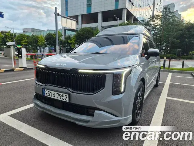 Kia Carnival Diesel 9-Seater Gravity 2024