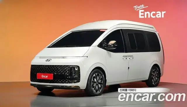 Hyundai Staria Lounge 7-Seater Limousine 2022
