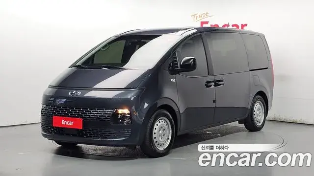 Hyundai Staria Tourer 11-Seater Smart 2022