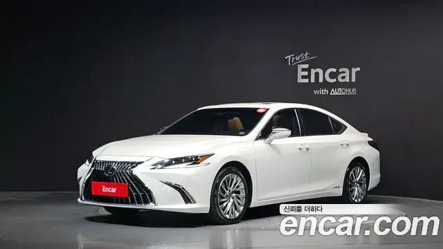 Lexus ES Executive 2022