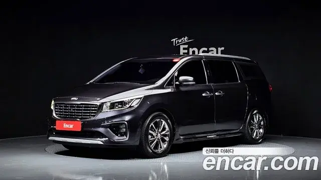 Kia Carnival 9-Seater Noblesse Special 2019