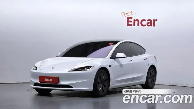 Tesla Model 3 RWD 2025