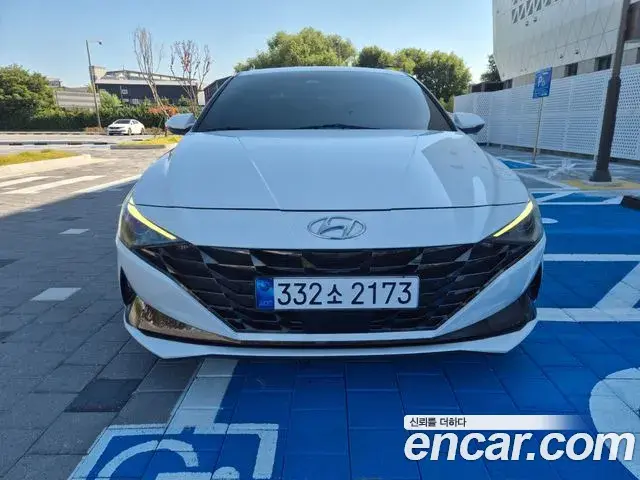 Hyundai AVANTE 1.6 Modern 2022
