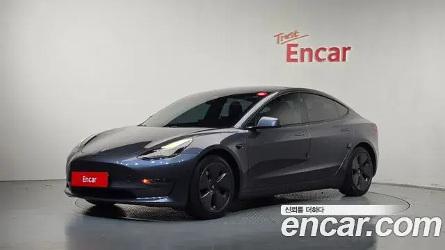 Tesla Model 3 Standard Range Plue RWD 2021