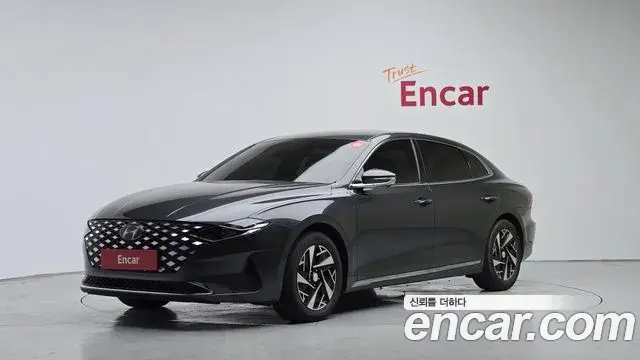 Hyundai Grandeur Premium 2022