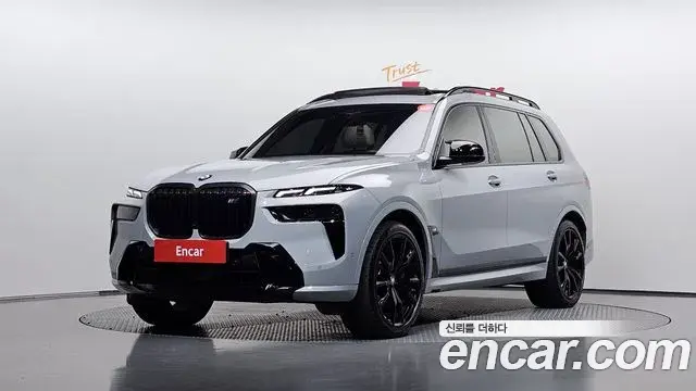 BMW X7 M60i xDrive M sport 6STR 2025