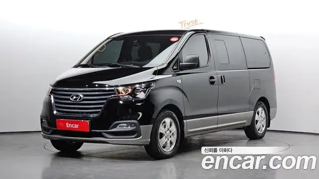 Hyundai Starex Wagon 11-Seater Modern 2020