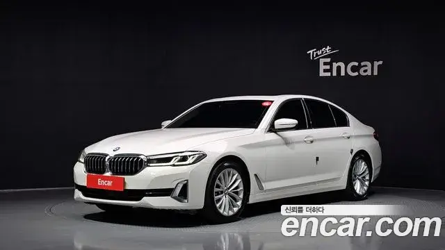 BMW 5-Series 523d Luxury 2022