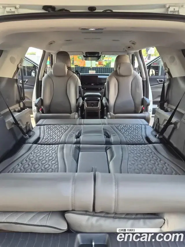 Kia Carnival HEV 9seater Nobless 2024