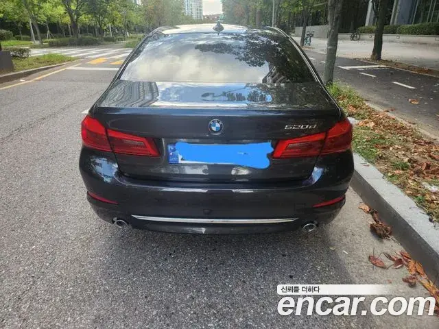 BMW 5-Series 520d Luxury Plus 2020