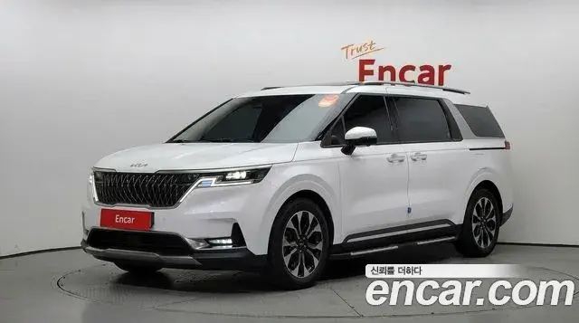 Kia Carnival Gasoline 9-Seater Signature 2023