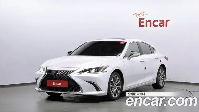 Lexus ES Luxury 2020