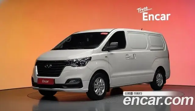 Hyundai Starex Van 3-Seater Smart 2021
