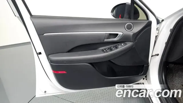 Hyundai Sonata 2.0 Premium 2021 — фото 24