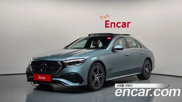 Mercedes-Benz E-Class E300 4MATIC AMG Line 2025