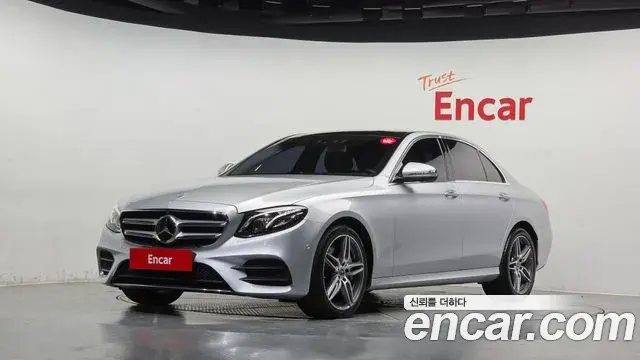 Mercedes-Benz E-Class E300 4MATIC AMG Line 2019