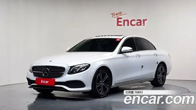 Mercedes-Benz E-Class E300 Avantgarde 2019