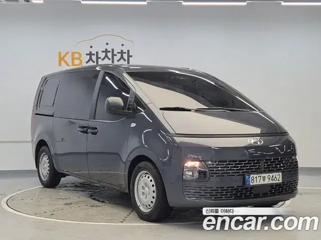 Hyundai Staria Cargo 5-Seater Smart 2022