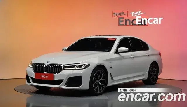 BMW 5-Series 530e M Sport 2022
