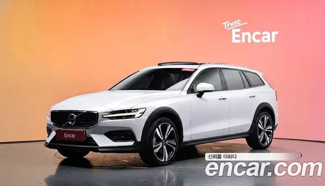 Volvo V60 T5 Pro AWD 2019